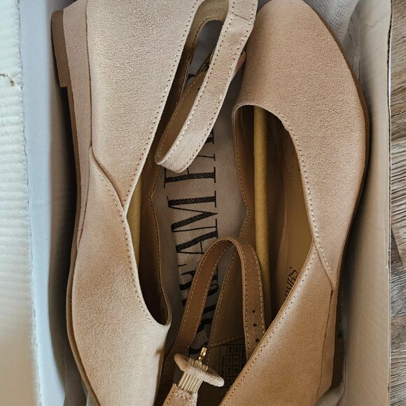 shoes - Picture 2 of 2